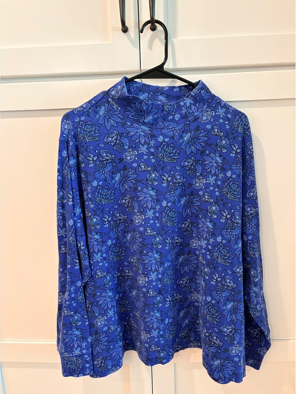 Lands' End Women's 2X Blue Floral Long Sleeve Pullover Shirt